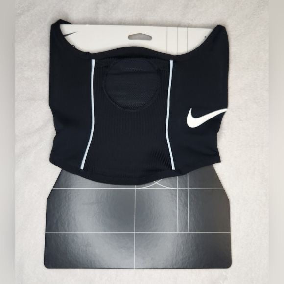 Cache Bouche Nike